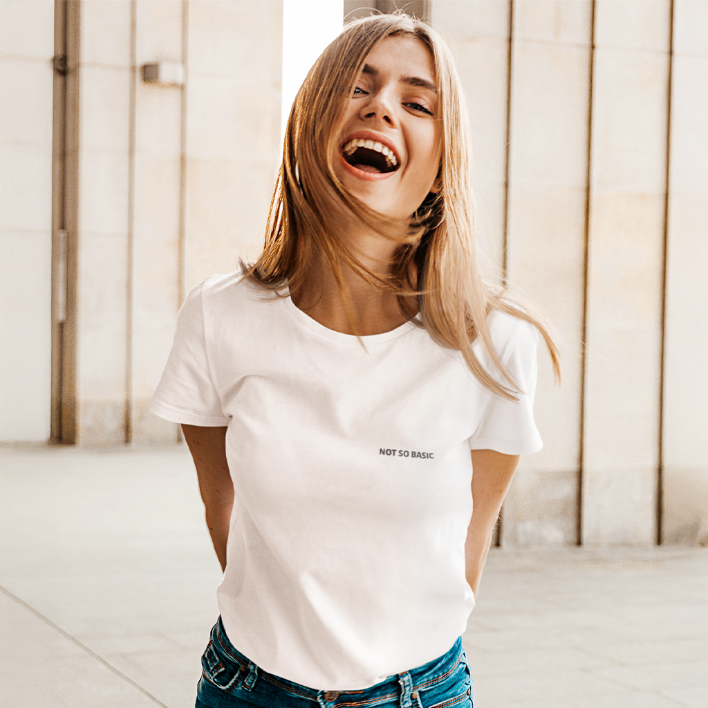 Camiseta - Not so basic