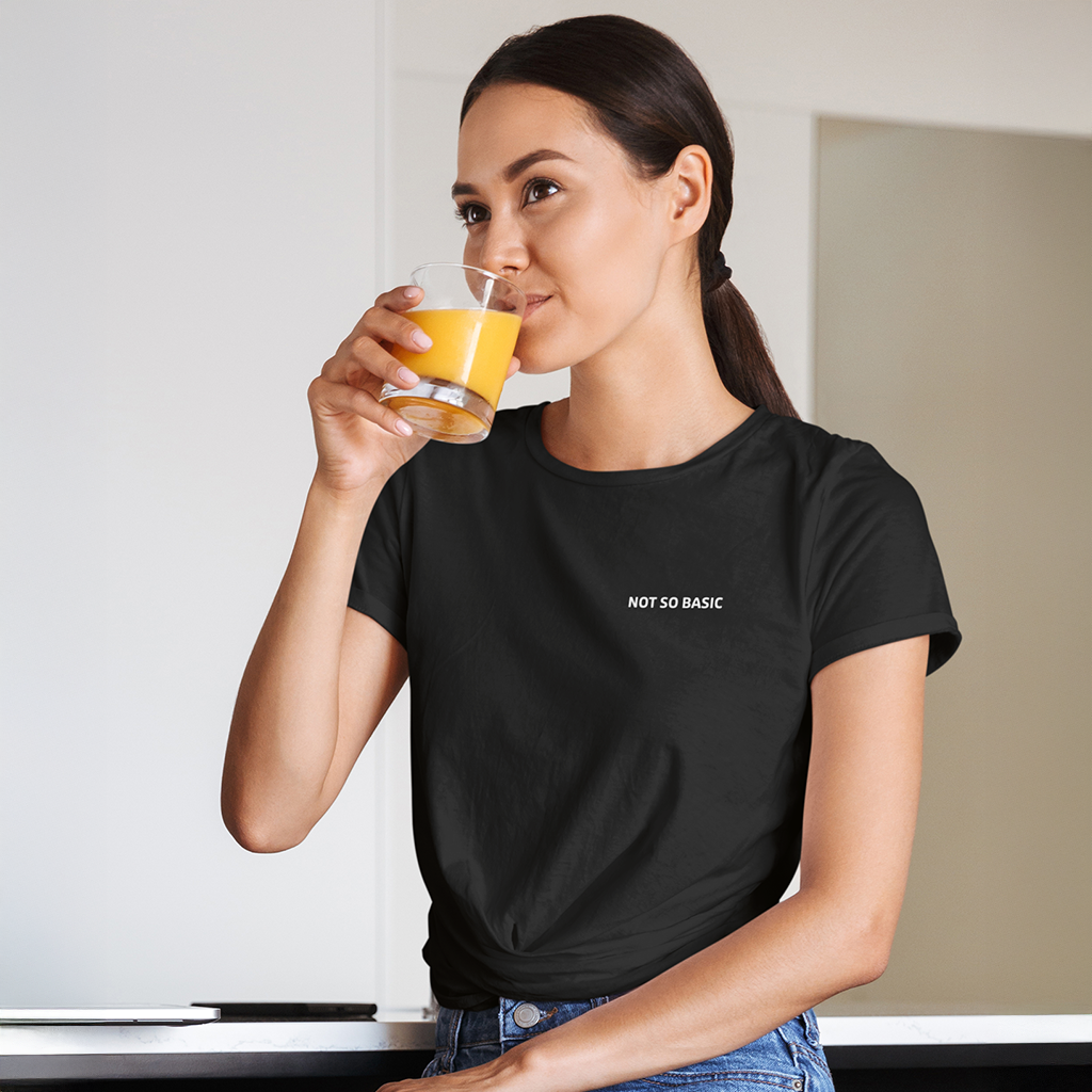 Camiseta - Not so basic