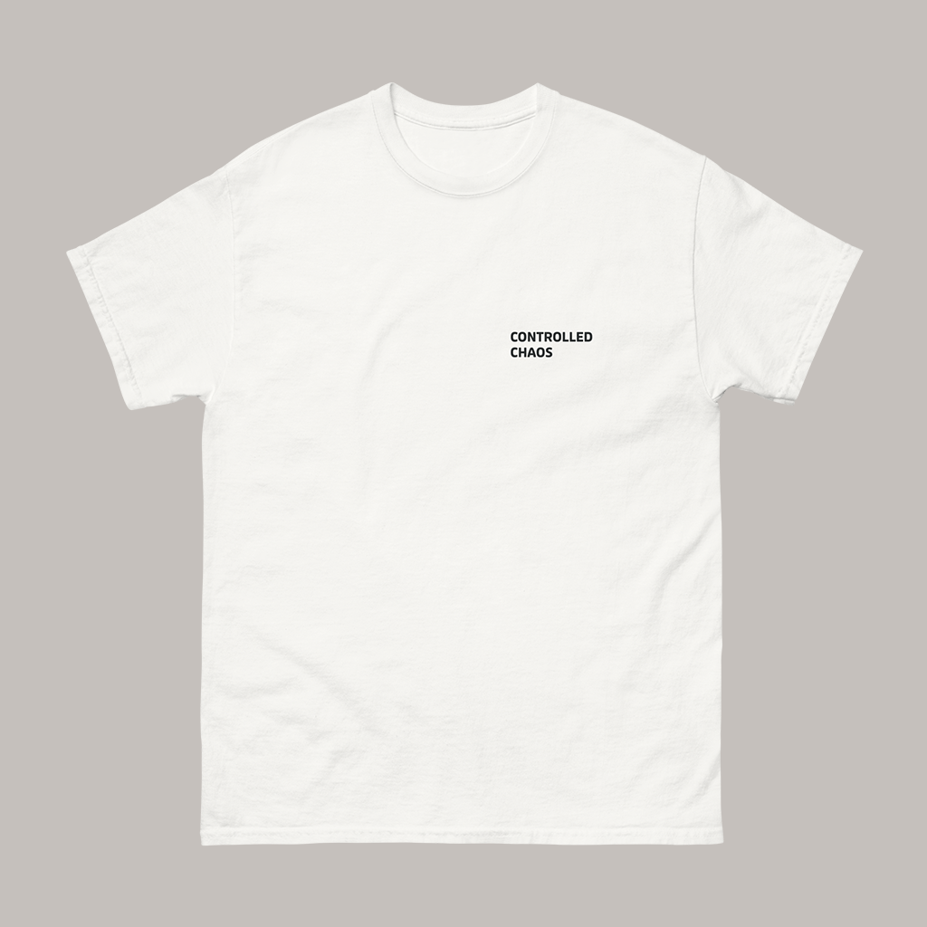 Camiseta - Controlled chaos