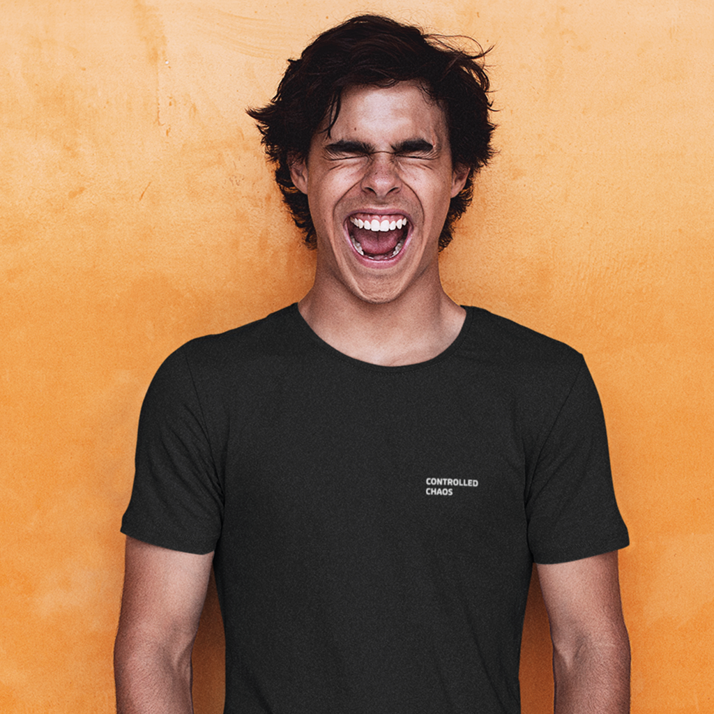 Camiseta - Controlled Chaos